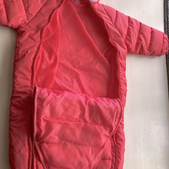 Mud Kingdom 85 infant/toddler winter/snowsuit with mittens and shoe cove… - Picture 7 of 12